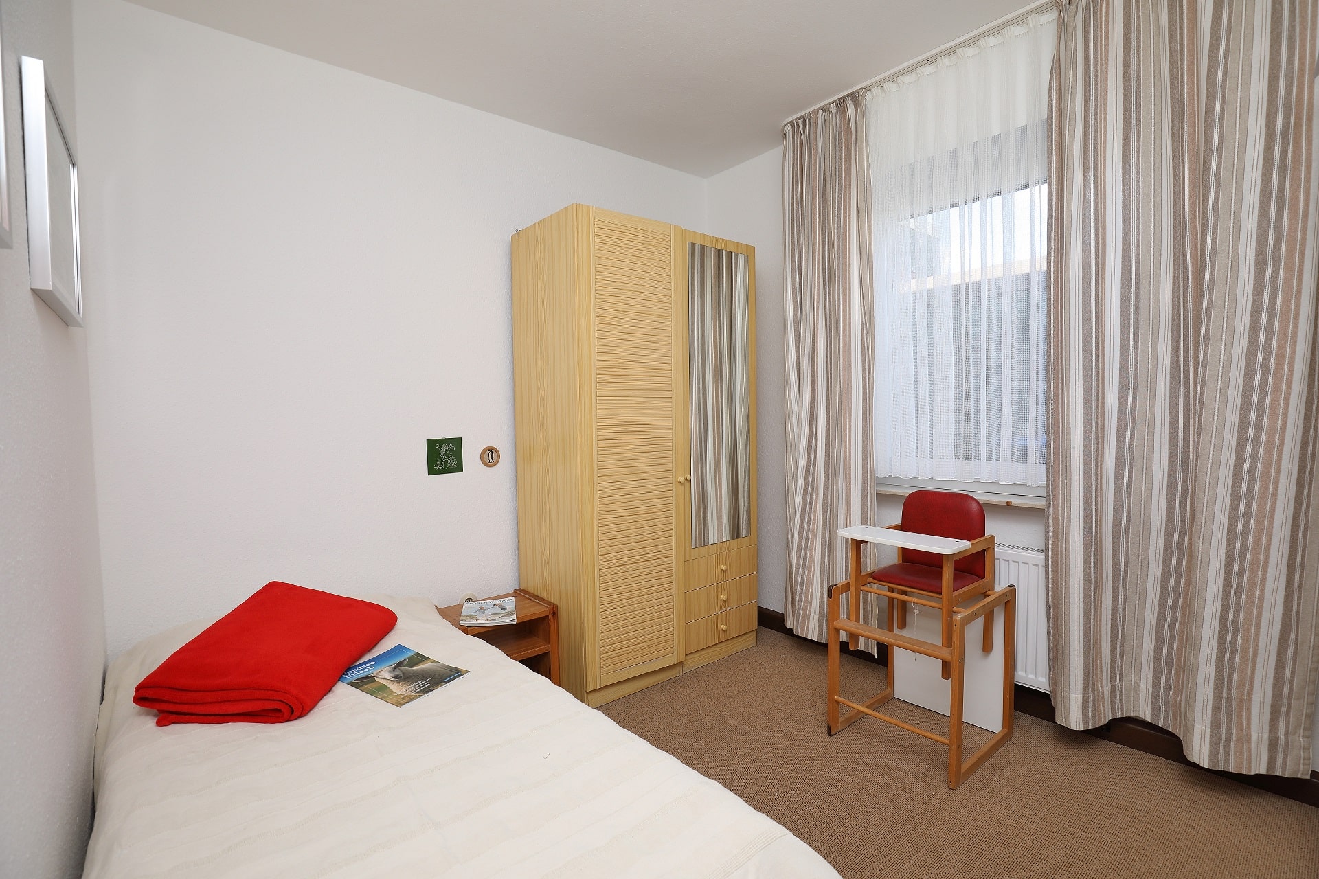 Fischerhus - schlafzimmer-drei-FH-v1-min